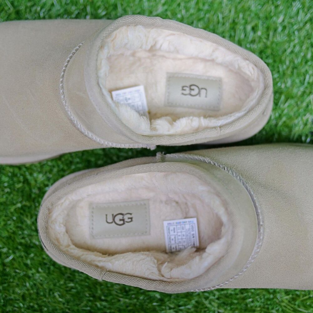 UGG Classic Slipper - 1108193 - Women's Size 11 - Picture 2 of 7